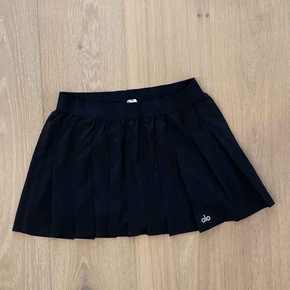 NWOT Alo Varsity Tennis Skirt in Black